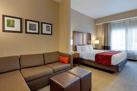 Comfort Suites Anchorage Airport