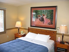 Copper Whale Inn