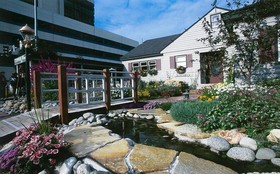 Copper Whale Inn