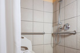 Fairfield Inn & Suites Anchorage Midtown