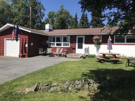 Frenchy's Adventure Bed And Breakfast