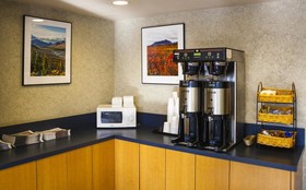 GuestHouse Inn & Suites Anchorage