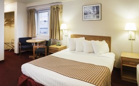 GuestHouse Inn & Suites Anchorage