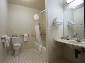 GuestHouse Inn & Suites Anchorage