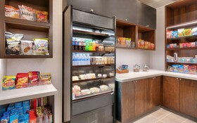 Hyatt Place Anchorage-Midtown