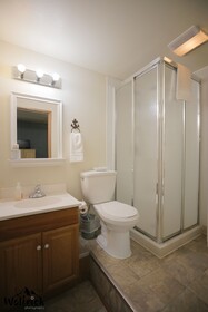 Jewel Lake Bed & Breakfast