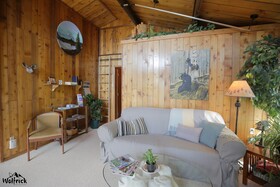 Jewel Lake Bed & Breakfast