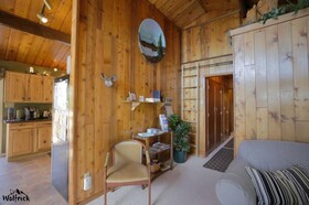Jewel Lake Bed & Breakfast