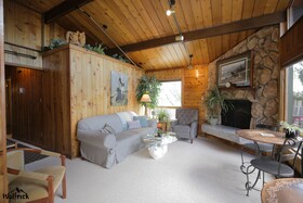 Jewel Lake Bed & Breakfast