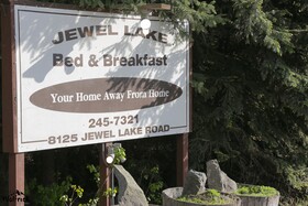Jewel Lake Bed & Breakfast