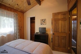 Jewel Lake Bed & Breakfast