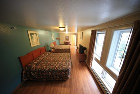 Longhouse Alaskan