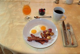 Maria's Creekside B&b