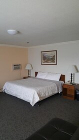 Merrill Field Inn Anchorage