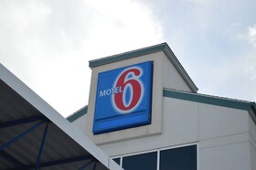 Motel 6 Anchorage - Midtown