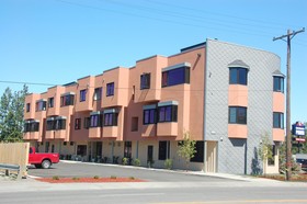 Sockeye Inn