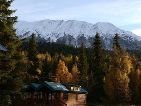 Gwin's Lodge and Restaurant