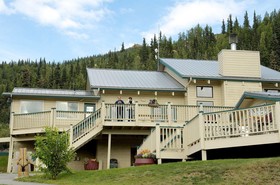 Denali Bluffs Hotel