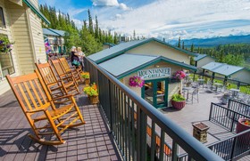 Denali Bluffs Hotel