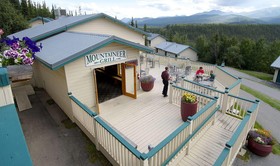 Denali Bluffs Hotel