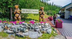 Denali Bluffs Hotel