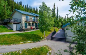 Denali Bluffs Hotel