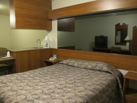 Microtel Inn & Suites by Wyndham Eagle River/Anchorage Are