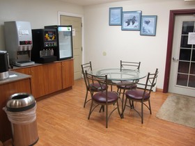 Microtel Inn & Suites by Wyndham Eagle River/Anchorage Are
