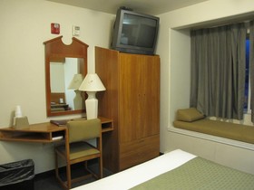 Microtel Inn & Suites by Wyndham Eagle River/Anchorage Are