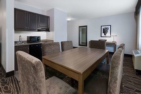 La Quinta Inn & Suites by Wyndham Fairbanks Airport