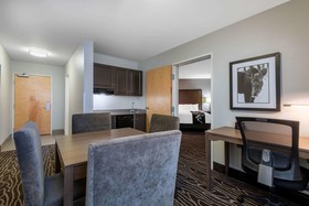 La Quinta Inn & Suites by Wyndham Fairbanks Airport