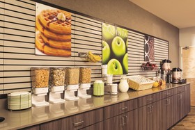 La Quinta Inn & Suites by Wyndham Fairbanks Airport