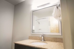 La Quinta Inn & Suites by Wyndham Fairbanks Airport
