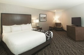 La Quinta Inn & Suites by Wyndham Fairbanks Airport