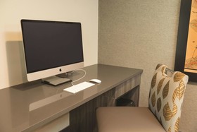 La Quinta Inn & Suites by Wyndham Fairbanks Airport