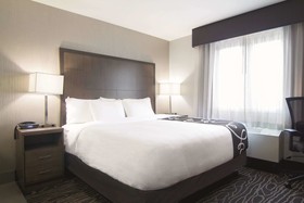La Quinta Inn & Suites by Wyndham Fairbanks Airport