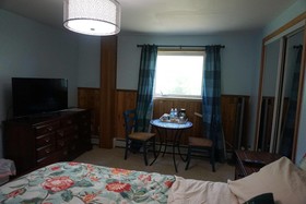 Fairbanks Moose Manor Bed And Breakfast