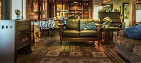 Mount Aurora Lodge