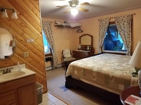 Denali Touch of Wilderness Bed and Breakfast Inn