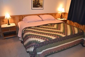 Pioneer Inn