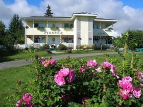 Pioneer Inn