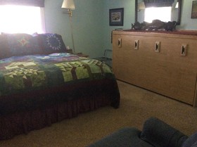 The Spyglass Inn B&B