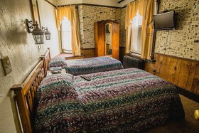 Alaskan Hotel and Bar