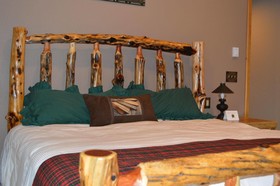 Summit Lake Lodge