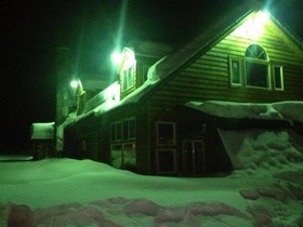 Summit Lake Lodge
