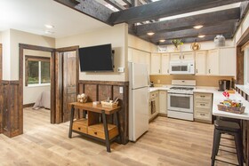 Alaska Backcountry Cottages