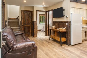 Alaska Backcountry Cottages