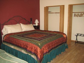 Alaska Garden Gate B&B and Cottages