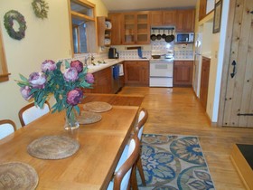 Chickadee Inn
