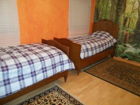 Chickadee Inn